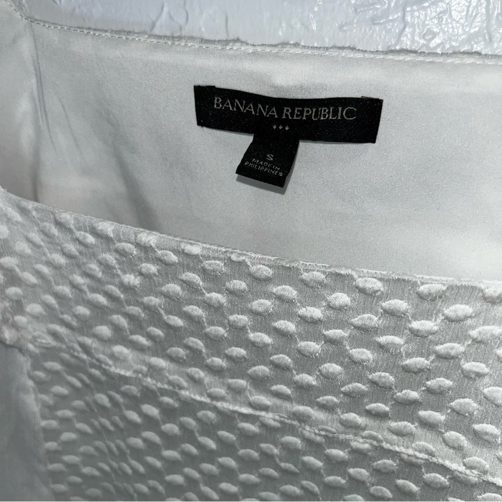 Banana Republic White blouse sheer Long Sleeve - Picture 6 of 8